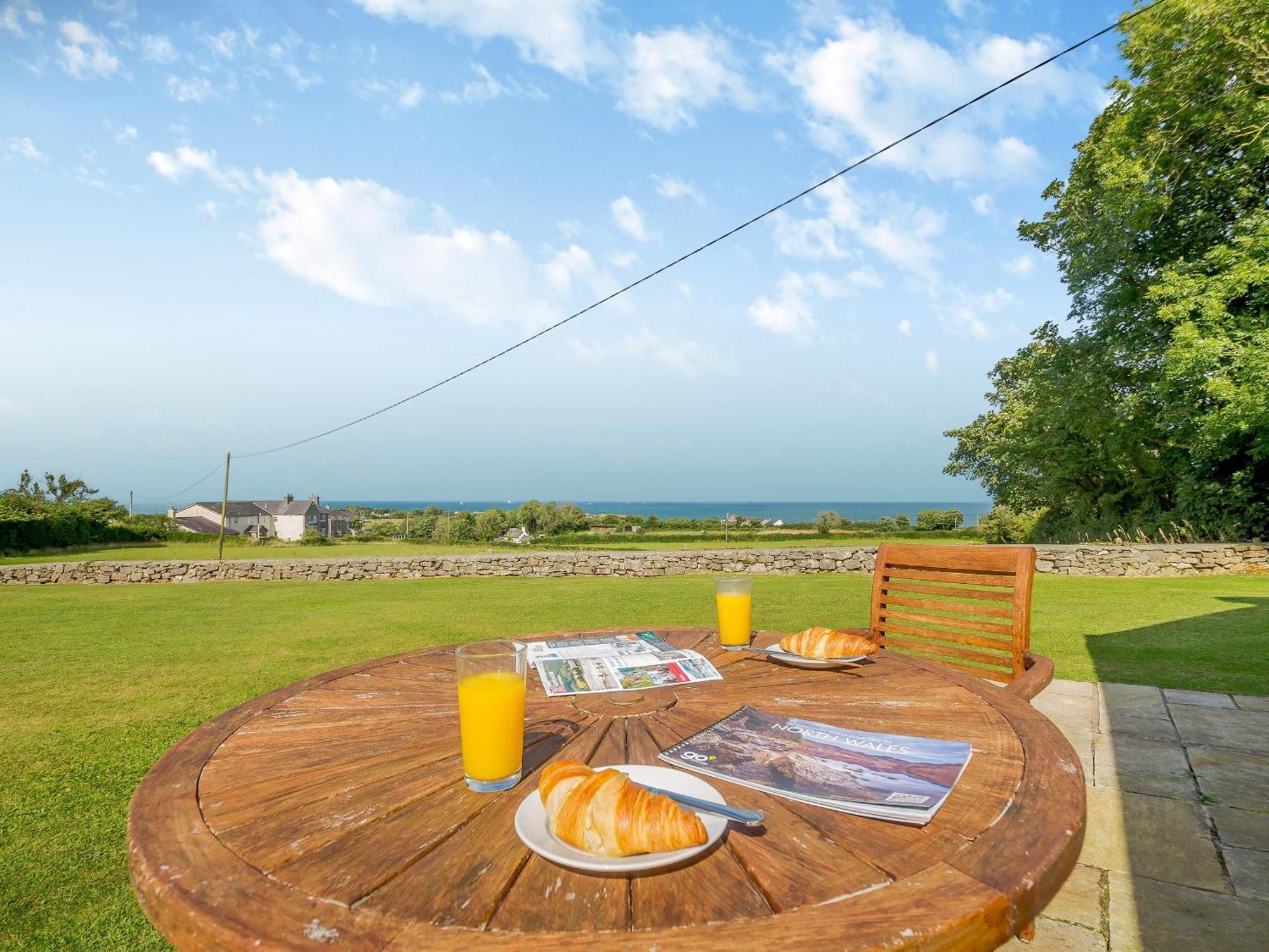 Bryn Awelon - Uk44122 Villa Moelfre Bagian luar foto
